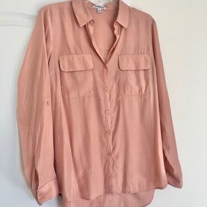 ❌SOLD❌NWOT Express Button Down Top Pink